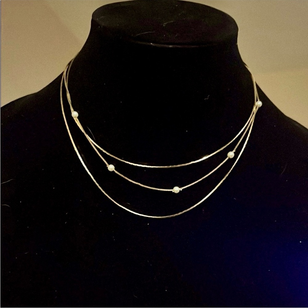 Elegant Gold Multi-Layer Necklace with Pearls